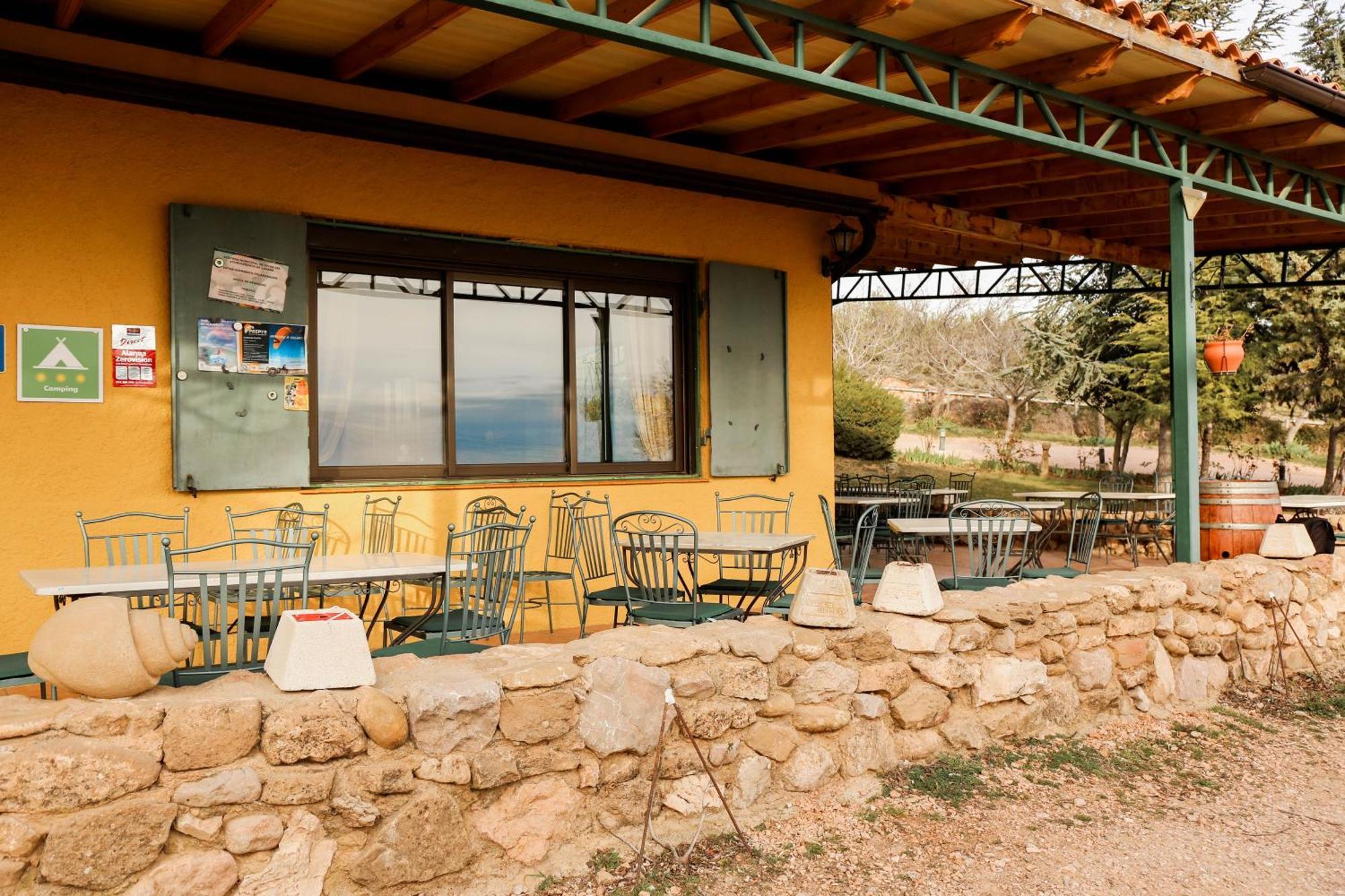 Camping Castillo De Loarre Dış mekan fotoğraf