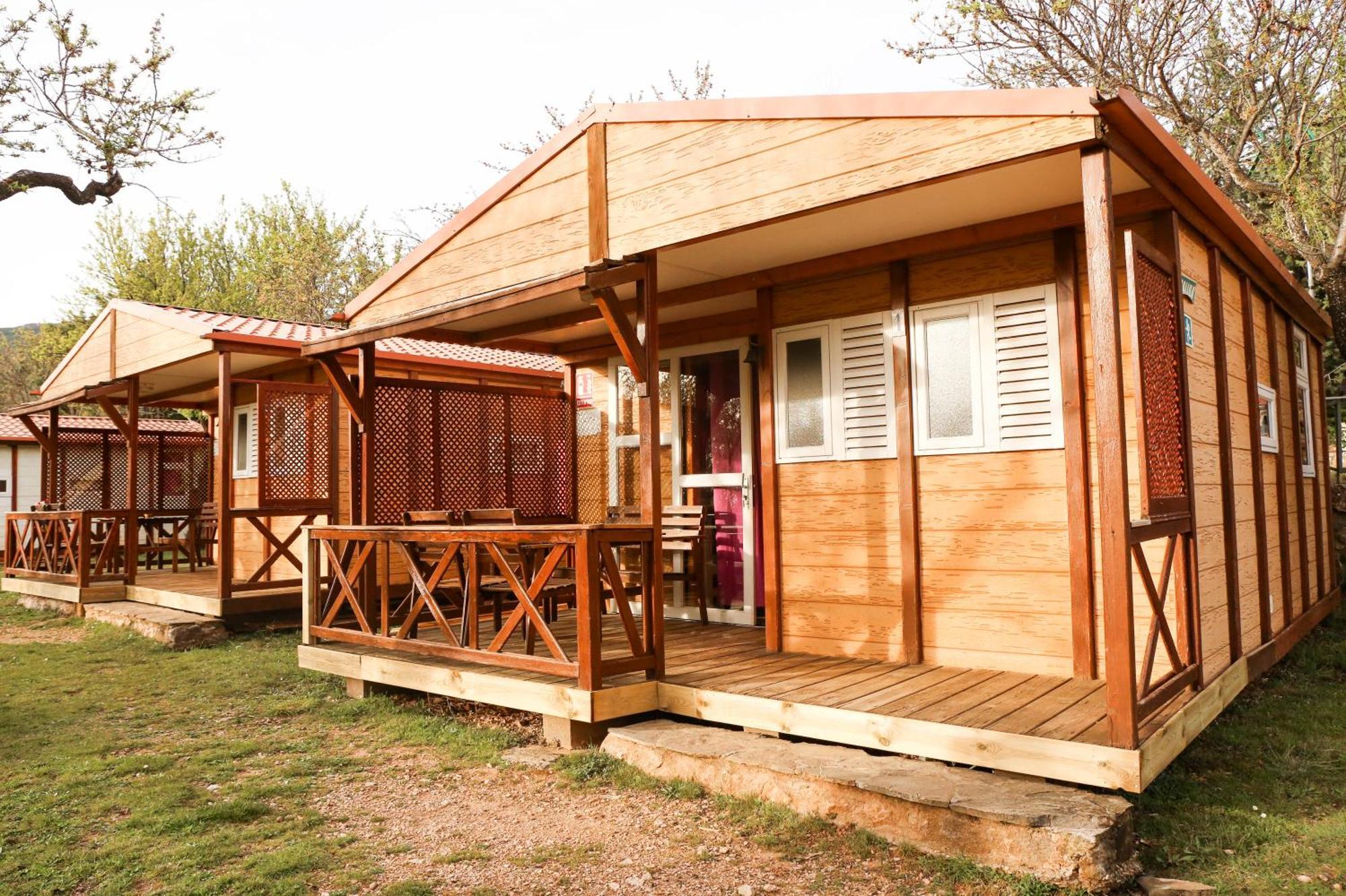 Camping Castillo De Loarre Dış mekan fotoğraf