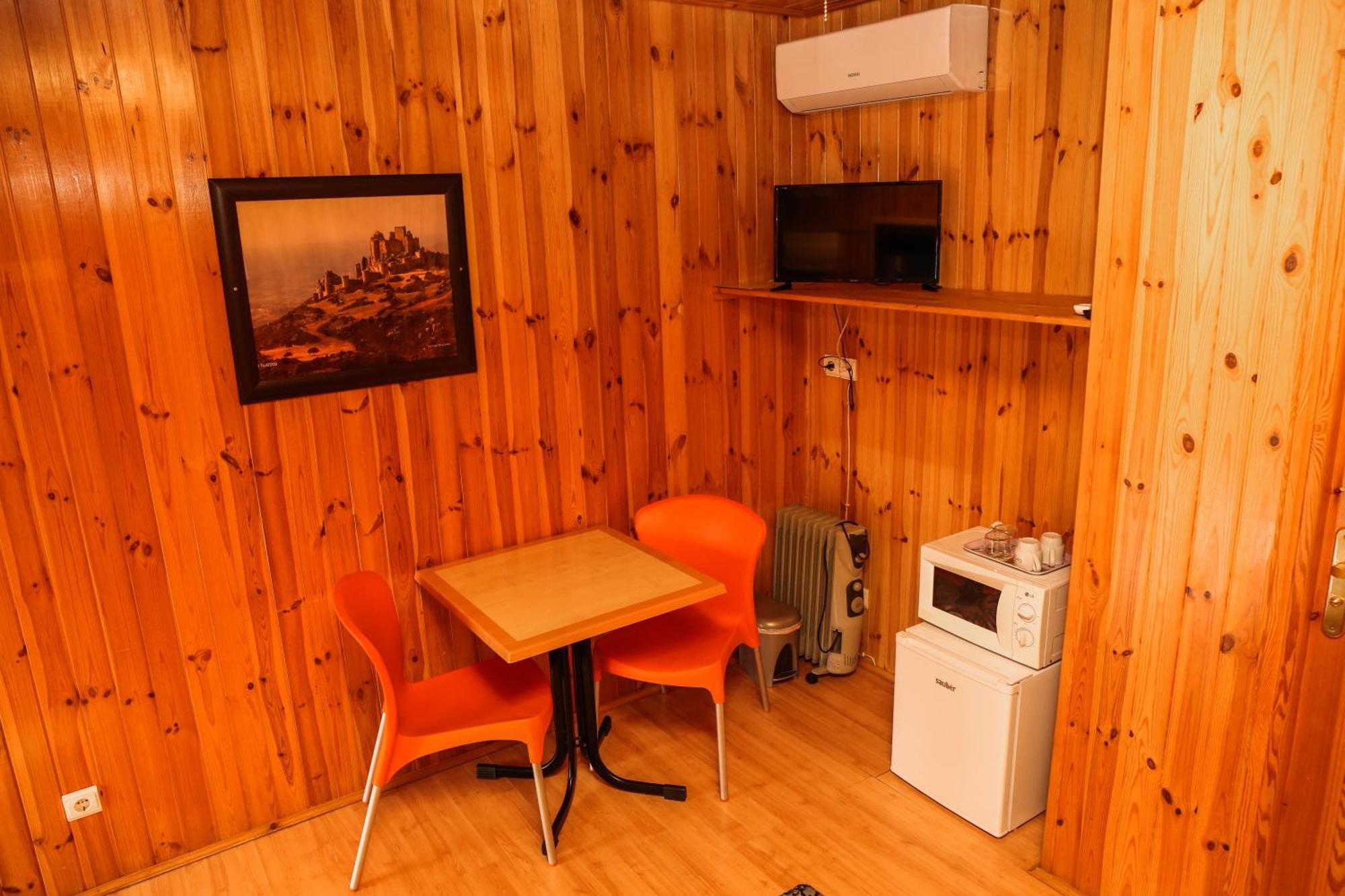 Camping Castillo De Loarre Dış mekan fotoğraf
